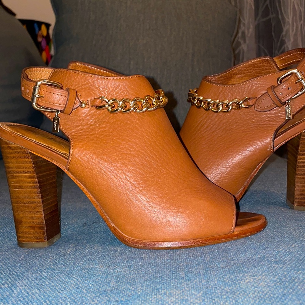 COACH SHOES